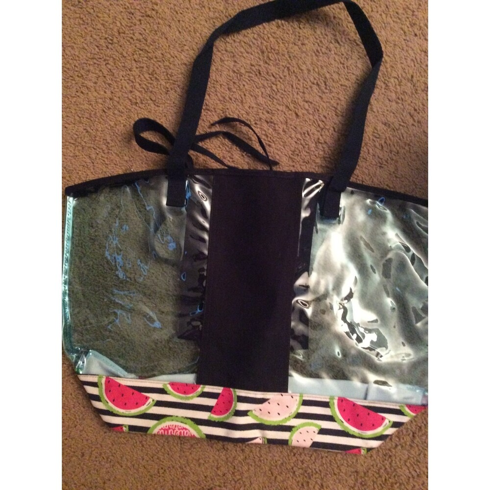 INVENTORY REDUCTION SALE. Large Thirty One Tote NB